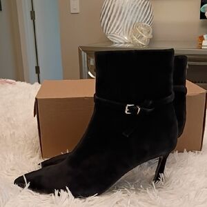 New Steve Madden Layan Elegant Black Suede Ankle Heeled Boots SZ 10